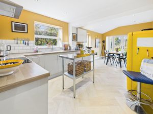 Kitchen- click for photo gallery